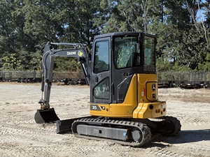 รถขุดขนาดเล็ก John Deere 35P มือสอง สภาพดีเยี่ยม แรงยกสูง รับประกัน 4 ปี ปั๊มเครื่องยนต์ปรับได้ด้วยระบบไฮดรอลิก - Product Image 3