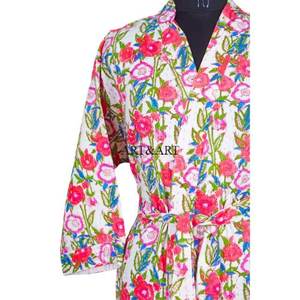 Elegante Chaqueta Kimono Kantha Vintage de Lujo con Estampado Floral, Talla Única, Abertura Frontal con Cordones, para Uso Casual de Verano, Excelente para Regalo - Product Image 5