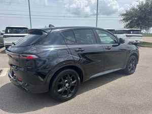 Hornet R/T AWD Híbrido SUV 2024 Usado con Asientos de Cuero, Interior Oscuro, Neumáticos R18 y ACC - Product Image 2