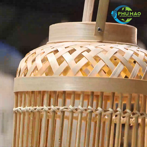 Lustre en rotin durable et élégant en bambou, fait à la main au Vietnam, parfait pour toute occasion ou décoration intérieure. - Product Image 6