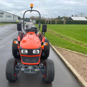 สภาพดีเยี่ยมสำหรับ Kubota EK1 261รถแทรกเตอร์ที่มีประสิทธิภาพและเชื่อถือได้สำหรับทุกความต้องการทางการเกษตร - Product Image 3