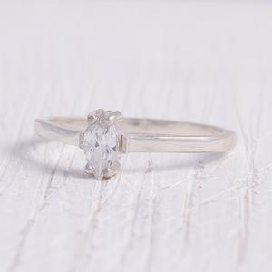 แหวนแต่งงานสไตล์โบฮีเมียนชุบทอง18K ทำด้วยมือพร้อมพลอยเพทาย-ของขวัญสำหรับผู้หญิง - Product Image 1