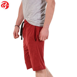 Pantalones cortos rojos de gimnasio para hombre, estilo callejero, duraderos y elegantes, ropa de entrenamiento para correr, la mejor calidad y respetuosos con el medio ambiente - Product Image 3