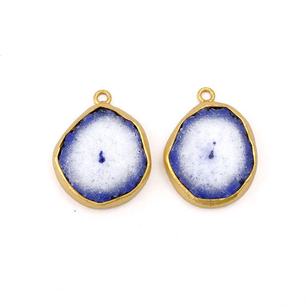 ควอตซ์แสงอาทิตย์สีฟ้า