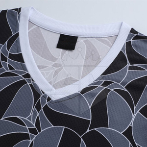 Uniforme de Baloncesto Profesional Hecho 100% de Poliéster, Uniforme de Baloncesto Ligero para Adultos - Product Image 2