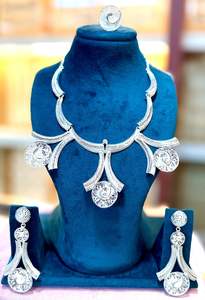 Traditional Gold-Plated <b>Flower</b> Design Necklace Set with Red Stone Accents Model no 23197 - Product Image 3