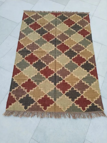 Identique à l'image