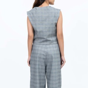 Chaleco de plumón de pato ajustado de nailon OEM 100% para mujer, acolchado bordado con logotipo estampado, venta al por mayor, ropa exterior de algodón 100% - Product Image 4
