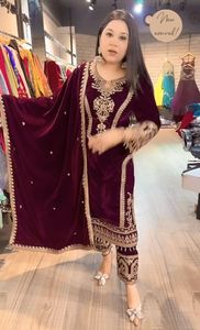 ชุดปากีสถานแบบดั้งเดิมชุดสูทผ้ากำมะหยี่แท้สำหรับคนรวย - Product Image 3