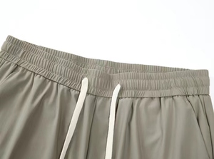 Short d'entraînement d'été taille haute pour femme Séchage rapide Polyester Spandex Respirant avec décoration florale pour la course - Product Image 3