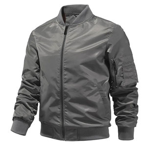 Chaqueta Cortavientos para Hombre, Ropa Deportiva Urbana para Exteriores, Tejido Ligero, Ajuste Cómodo, Construcción Duradera, Estilo Moderno - Product Image 3