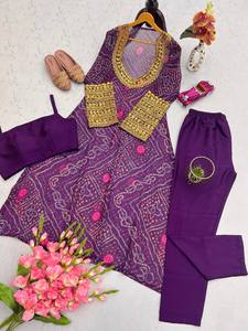 Salwar Kameez ชุดปาร์ตี้ใหม่ออกแบบโดยดีไซเนอร์ลายหมาจิ้งจอกหนักพิมพ์ลายปักลายปักรหัสทำงานแห้งเร็ว - Product Image 6