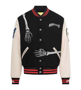 Veste universitaire en cuir pour homme, style hip-hop de la rue principale, design brodé, fermeture à un seul bouton - Product Image 1