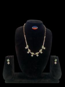 Collier de diamants vintage et ensemble de bijoux de style traditionnel pour les femmes, les anniversaires de fiançailles et les occasions de cadeaux - Product Image 5