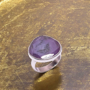 แหวนเงินแท้ 925 ทำมือ ประดับด้วยพลอยสีม่วงธรรมชาติ (คอรันดัม) และเพชรโมอิสซาไนต์ สวยงาม เหมาะสำหรับงานแต่งงานและงานเลี้ยง - Product Image 3