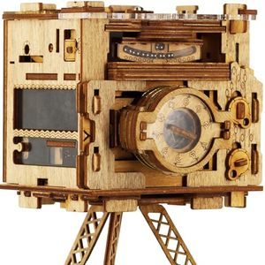 <span class=keywords><strong>IDventure</strong></span> <span class=keywords><strong>Cluebox</strong></span> PRO - Caja de Rompecabezas 3D de Madera con Cámara Fotográfica de Sherlock - Juego Educativo de Escape Room para Adultos, 101-500 Piezas - Product Image 1