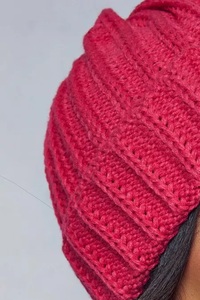 Cortavientos de alta calidad, gorro de punto acanalado hecho en Pakistán para invierno, gorro de punto suave y cálido con Cable grueso cruzado - Product Image 6