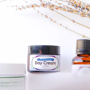 Productos Esenciales para el Tratamiento Facial de Piel Grasa y con Problemas Hormonales - Product Image 1