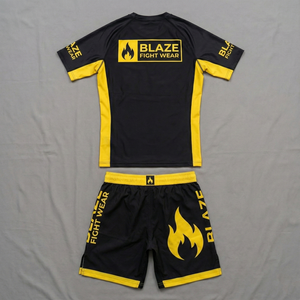 Conjunto de Rashguard de Cobertura Completa y Pantalones Cortos de Jiu Jitsu Blaze Fight Wear para Hombres y Mujeres, para Entrenamiento de BJJ, MMA y Jiu Jitsu, para Adultos - Product Image 6