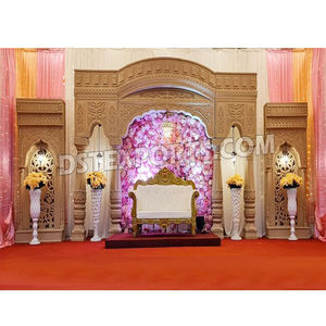 Décor de scène sur le thème des Mughals pour les mariages, décorations de scène sur le thème de Jodha Akbar, décorations de mariage exclusives, événement en Suisse - Product Image 1