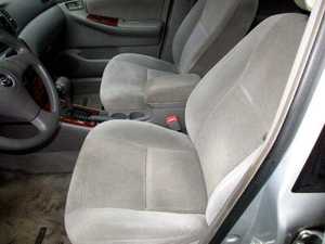 Toyota Corolla CE 2005 / Disponible para la Venta con Bajo Kilometraje, Motor de Gasolina / Auto Usado en Excelentes Condiciones, Sin Accidentes ni Problemas - Product Image 3