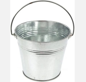 Jardinière martelée en laiton - Product Image 6