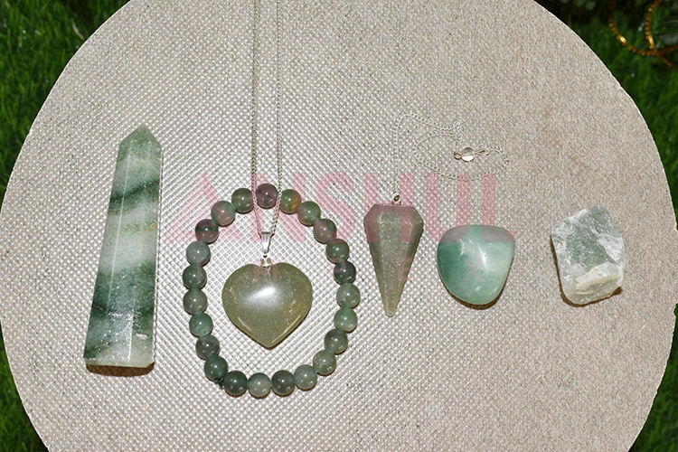 สีเขียว