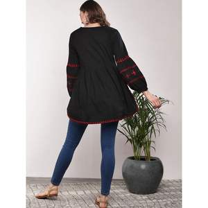 Top de Algodón Bordado Negro Estilo Bohemio para Mujer - Product Image 6