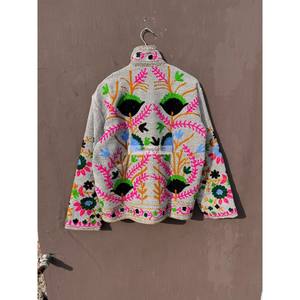 Vestes en coton cousues à la main, veste brodée florale, veste en laine confortable unisexe avec doublure intérieure en coton, manteau pour femme - Product Image 5