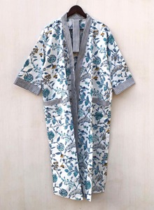 เสื้อคลุมอาบน้ำผ้าฝ้ายพิมพ์ลายดอกไม้ของผู้หญิงชุดเดรสเพื่อนเจ้าสาวสไตล์อินเดียสำหรับฤดูใบไม้ร่วง - Product Image 5