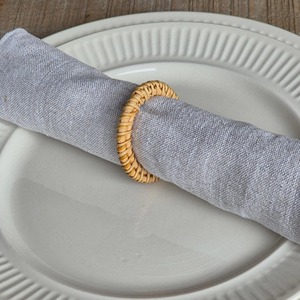 Anneau de serviette rond minimaliste en jute et rotin, idéal pour une table de cuisine propre et un usage quotidien, vente en gros depuis l'Inde - Product Image 3