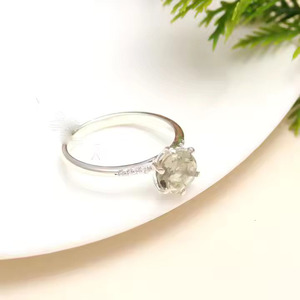 Anillo de Plata de Ley 925 para mujer al por mayor, diseño minimalista de 8mm, anillo de fiesta de compromiso de boda, ajuste de punta de amatista verde - Product Image 2