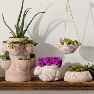 Maceta de fresa rústica hecha a mano con 8 aberturas laterales, arcilla de terracota natural, acabado encalado para un encantador Patio de jardín - Product Image 2