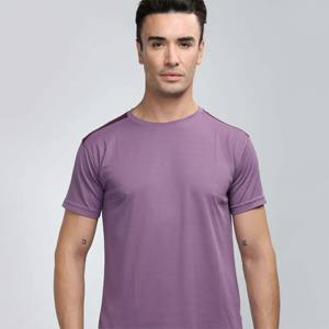 Camiseta deportiva de rendimiento para hombre, ligera y transpirable, perfecta para fitness y ropa informal - Product Image 1