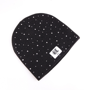 Bonnet tricoté personnalisé en strass avec logo personnalisé manchette souple en acrylique casquette tête de mort pour les voyages pour les scènes de ski - Product Image 2