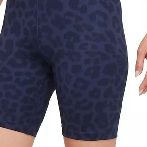 Shorts de sport pour femmes de haute qualité, nouveau design, taille haute, compression rapide, effet push-up, doux et respirant, shorts de yoga - Product Image 1