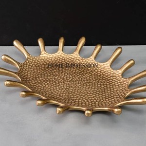 Tendance Motif Arrivée Aluminium Coulé Haute Qualité Plaqué Or Texture Martelée Unique Designer Plateau De Service Alimentaire De L'Inde - Product Image 1