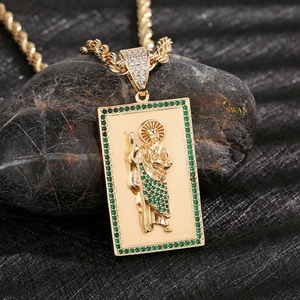 Pendentif doré en or massif 10 carats de qualité supérieure avec moissanite VVS et accents de gemmes vertes Bijoux Hip Hop pour hommes élégants certifiés GRA - Product Image 4