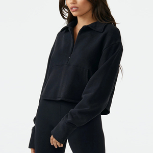 Sweat à capuche d'hiver personnalisable pour femmes, col à capuche en tissu respirant au design élégant pour la salle de sport, garde-robe d'hiver tendance - Product Image 3