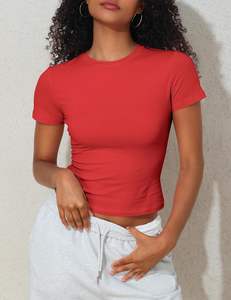 Camiseta Urbana para Mujer, Corte Ajustado, Fibra Transpirable, Sensación Suave, Flexibilidad Ligera, Caída Elegante, Borde Limpio, Silueta Moderna, Textura Veraniega y Transpirable - Product Image 2