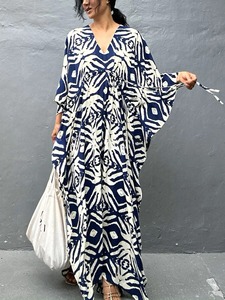 Factory Wholesale 2026 Women's Three-Piece Printed Bikini Cover Ups <b>Beach</b> Dress Swimwear Swimming Suits Knitting Material <b>Thongs</b> - Product Image 5