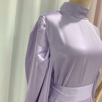 Nouveautés 2024 ODM Dubaï Abaya arabe pour femmes en polyester, grande taille, ouverte sur le devant, élégante, respirante, sans couture, anti-plis, printemps