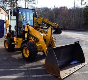 CARGADOR DE RUEDAS CAT 903D USADO RECIENTEMENTE - Product Image 4