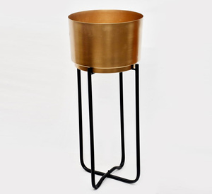 Pot de fleurs en métal pour décoration de la maison, fournisseur de jardinières en métal, nouveau design, Inde. - Product Image 4