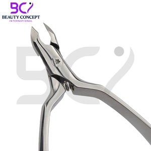 Outil d'élimination des peaux mortes en acier inoxydable, pince à cuticules professionnelle durable avec logo personnalisé, ouverture large, emballage en vrac - Product Image 3