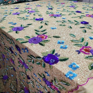 Tissu perlé à la main Tissu de haute qualité - Product Image 3