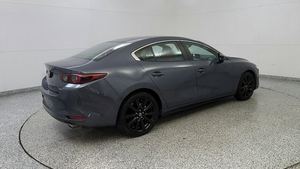 Mazda 3 2.5 S Carbon Edition 2025, Sedán, Tracción en las Cuatro Ruedas, Caja de Cambios Automática, Sin Accidentes, con Poco Kilometraje, Precio Accesible - Product Image 4