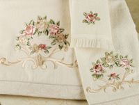 Serviettes de bain en coton à motif solide multicolore de qualité supérieure, brodées rapidement et durables à partir de techniques tissées en Inde
