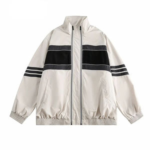 เสื้อแจ็คเก็ตกันลมแบบมีฮู้ดสำหรับผู้ชาย ดีไซน์สุดเท่ห์ กันน้ำ กันลม ระบายอากาศได้ดี เหมาะสำหรับฤดูหนาว สไตล์ไฮสตรีท - Product Image 2