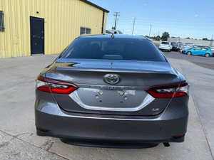 รถยนต์มือสองราคาประหยัด ปี 2023 โตโยต้า แคมรี่ LE พวงมาลัยซ้าย - Product Image 6